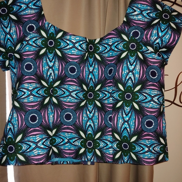 African Ankara 2 piece top and skirt. - Picture 5 of 12